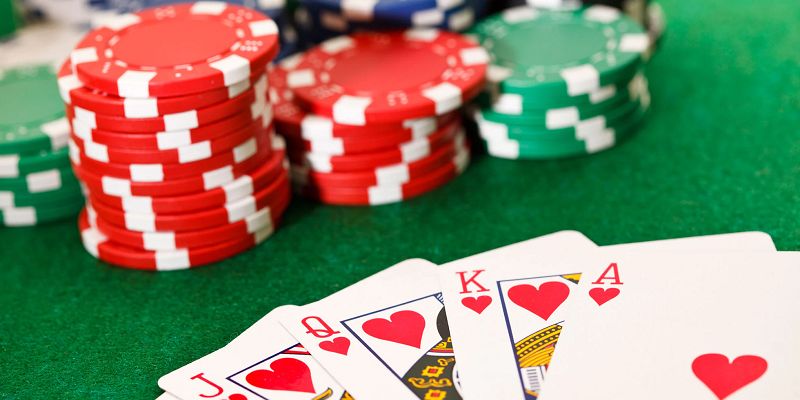 Hướng dẫn từ a đến z cách chơi poker cho người mới bắt đầu 