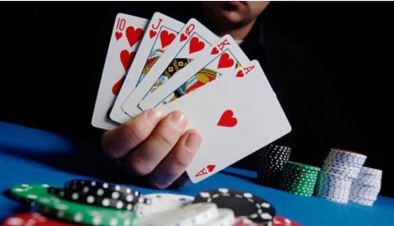 Quy tắc và mẹo chơi Poker 3 lá hiệu quả cao từ các chuyên gia