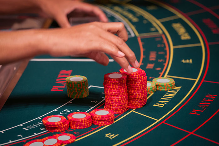 Kinh nghiệm và cách chơi Baccarat hiệu quả từ chuyên gia