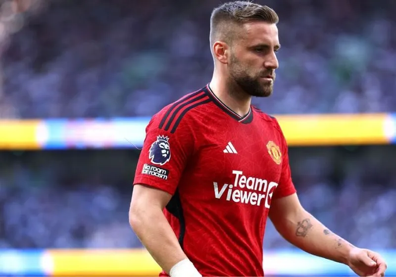 Luke Shaw: Biểu tượng kiên cường của hàng thủ “Tam Sư”
